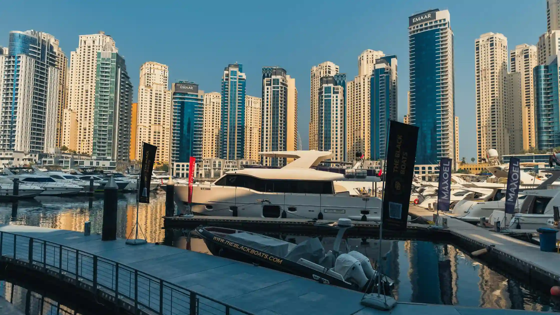 Neighbourhood of Emaar Beachfront